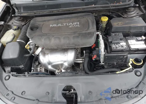 2015 Dodge Dart Limited z USA, uszkodzony, nr VIN 1C3CDFCB6FD117430